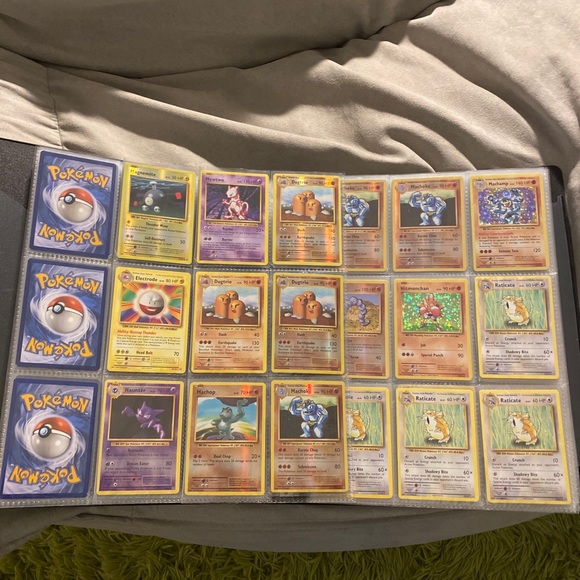 Vintage Pokémon 1st edition binder - Picture 13 of 13